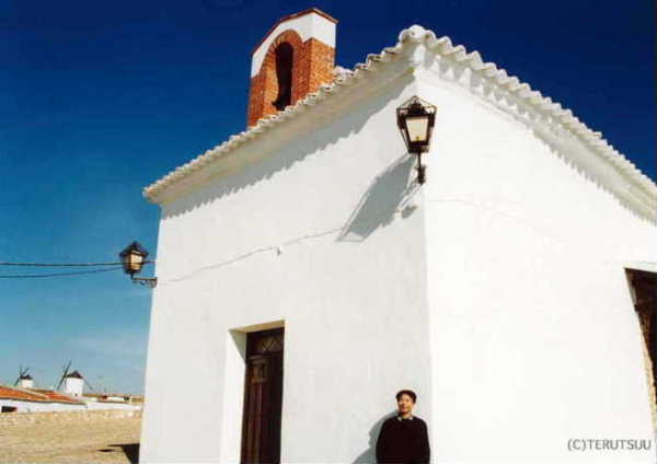 �o�D�����P �B�e �~���[�W�J���w���E�}���`���̒j�x�T���`���E�p���T �J���|�E�f�E�N���v�^�[�i�̋���