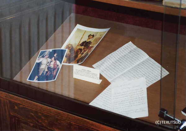 �o�D�����P �B�e �~���[�W�J���w���E�}���`���̒j�x�T���`���E�p���T �Z���o���e�X�����قɏ���ꂽ���{�́w���E�}���`���̒j�x�ʐ^