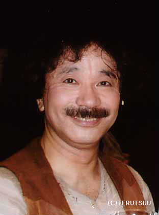 �o�D�����P �~���[�W�J���w���E�}���`���̒j�x�T���`��