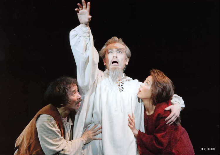 �o�D�����P �~���[�W�J���w���E�}���`���̒j�x�T���`�� 2005�N6��