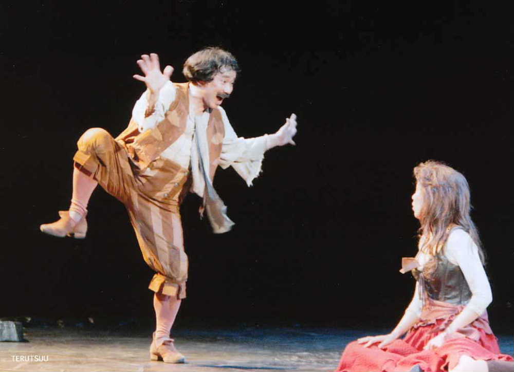 �o�D�����P �~���[�W�J���w���E�}���`���̒j�x�T���`���E�p���T 2005�N6���錀