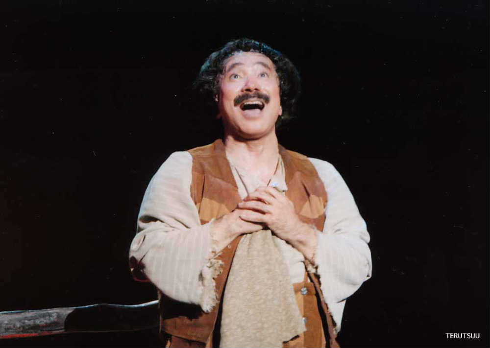 �o�D�����P �~���[�W�J���w���E�}���`���̒j�x�T���`���E�p���T 2005�N6��