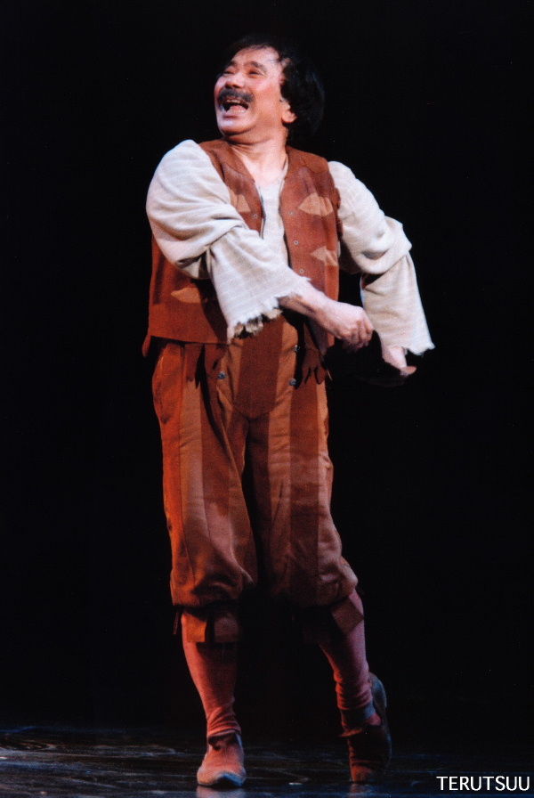 �o�D�����P �~���[�W�J���w���E�}���`���̒j�x�T���`��