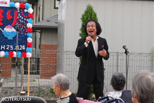 �o�D�����P ���E�}���`���̒j��M��