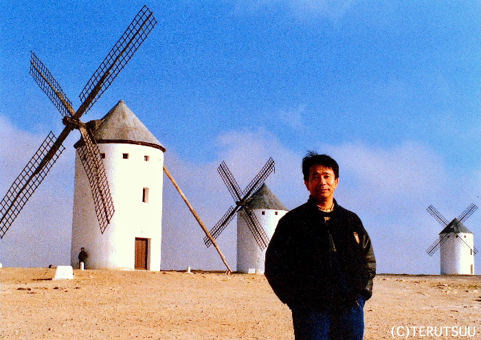 �o�D�����P�B�e �J���|�E�f�E�N���v�^�[�i�̕��� �~���[�W�J���w���E�}���`���̒j�x�T���`��