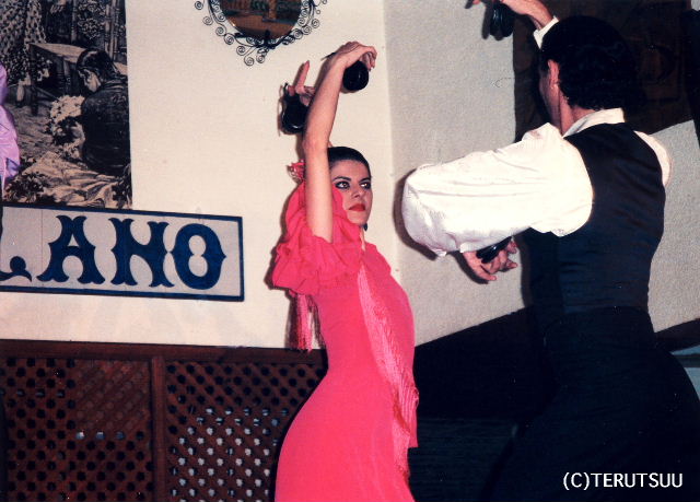 俳優佐藤輝撮影 ミュージカル『ラ・マンチャの男』サンチョ・パンサ セビリア エル・パティオ・セビジャーノ フラメンコ